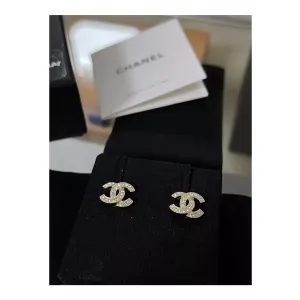 샤넬 이어링 골드 크리스탈 & 메탈 스트라스