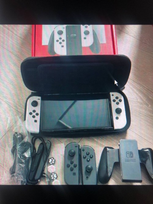 닌텐도 스위치 OLED 화이트 풀세트 입니다